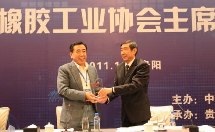 加速行業(yè)整合 催生國際化大企業(yè)