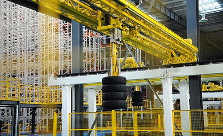 軟控股份“橡膠輪胎智能分揀、調(diào)度與倉(cāng)儲(chǔ)物流集成系統(tǒng)”達(dá)到國(guó)際先進(jìn)水平